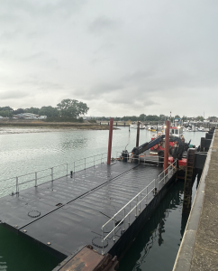 pontoon crane barge road transportable