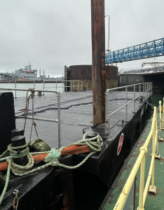 pontoon crane barge road transportable