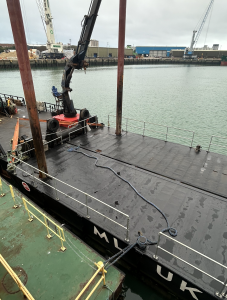 pontoon crane barge road transportable